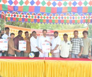 సెయింట్ మెరిస్ యూత్ ఆధ్వర్యంలో నిర్వహించే మెగా వాలిబాల్ టోర్నమెంట్ బ్రోచర్ ఆవిష్కరణ