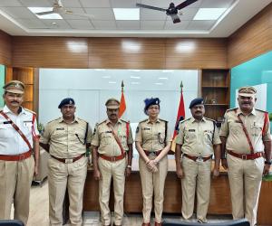 సిద్దిపేట కమిషనరేట్‌లో పదోన్నతి పొందిన పోలీసు అధికారులకు సీపీ అభినందనలు