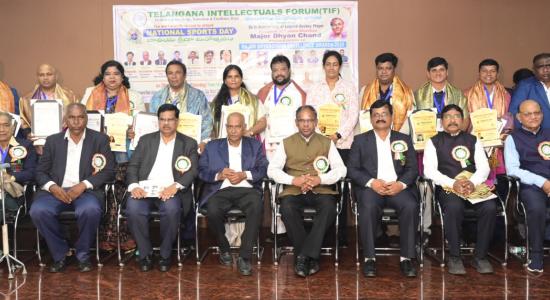 _క్రీడలతో మానసిక ఉల్లాసం.. ఆరోగ్యకరమైన సమాజ నిర్మాణం