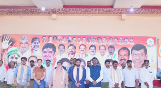 పట్టభద్రుల ఓటు హక్కును  నమోదు చేసుకోవాలి 
