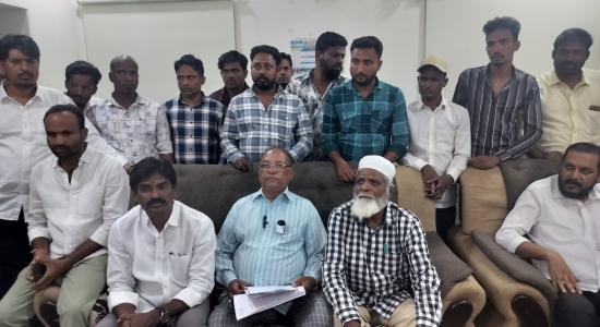 మా భూమిని ఫోర్జరీ పత్రాలతో అమ్మేశారు..!