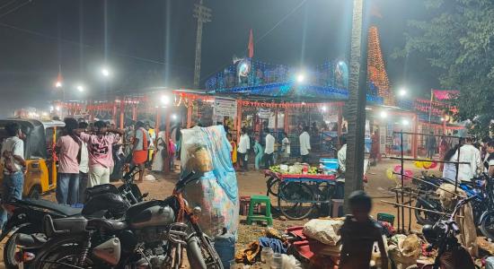 లక్షల వసూళ్లు... కనీస వసతులు శూన్యం!