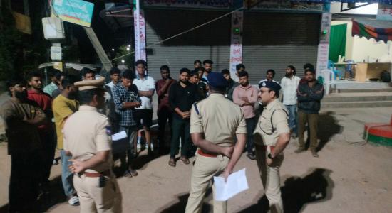అర్ధరాత్రి రౌడీషీటర్ల ఇళ్లలో తనిఖీలు....