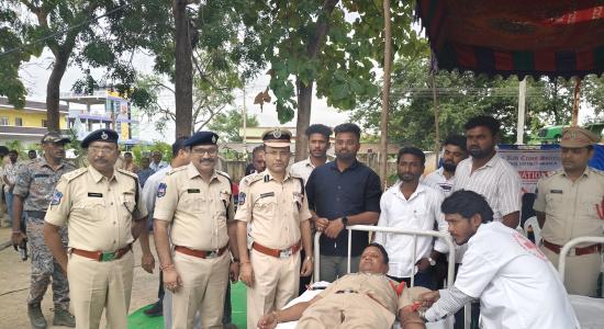 రక్తదానం ప్రాణదానంతో సమానం... 
